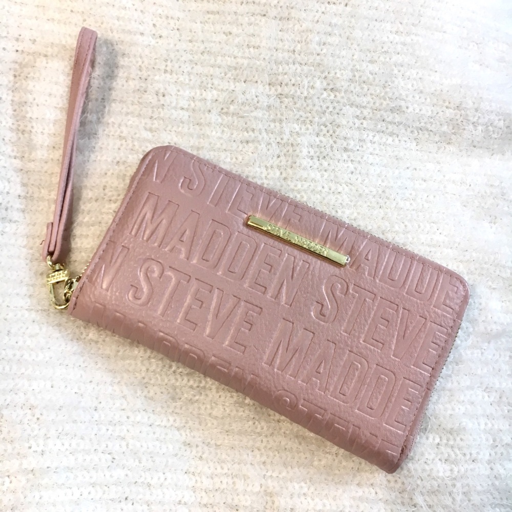 **PRICE DROP*** Steve Madden Zip Around Wallet